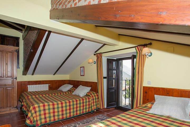 Room 5 of 23