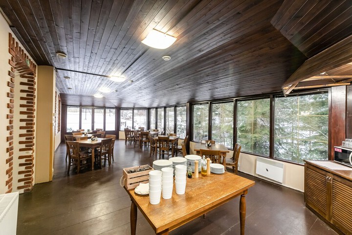 Breakfast/Coffee Service 105 of 128