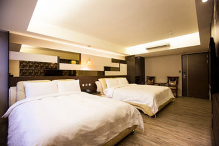 Room 18 of 22