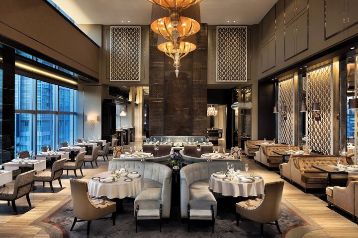 Dining 75 of 101