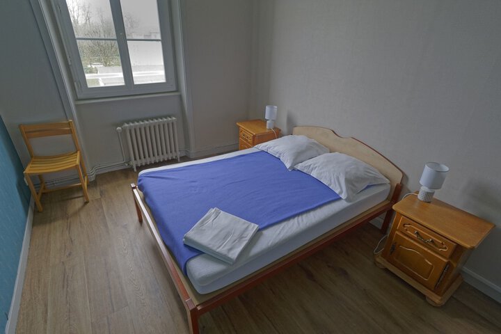 Room 10 of 26