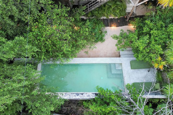 Pool 43 of 58