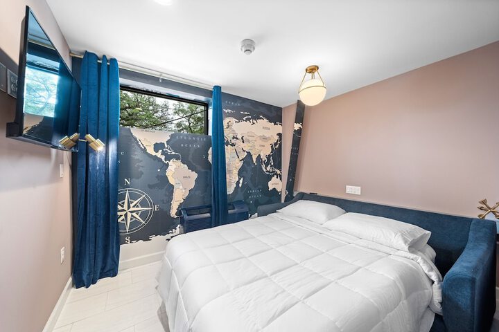 Room 32 of 111