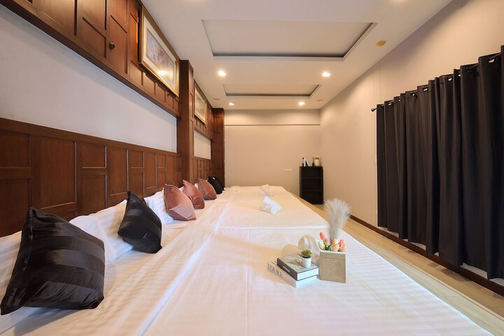 Room 42 of 110