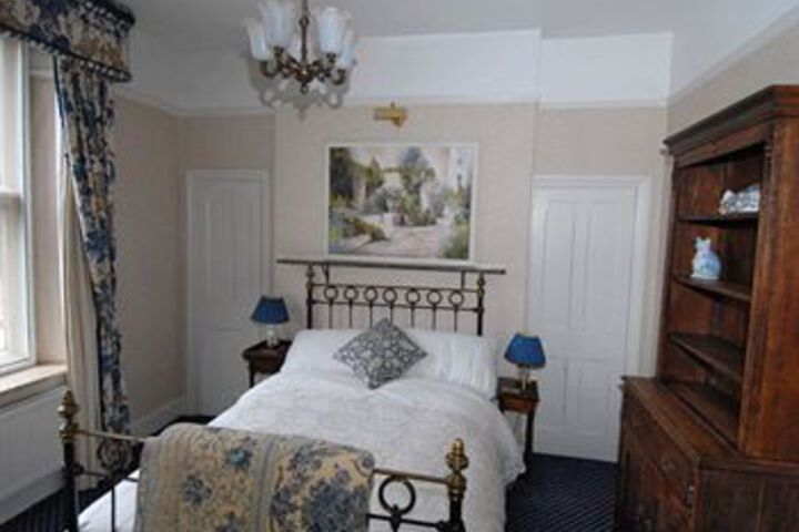 Room 14 of 26