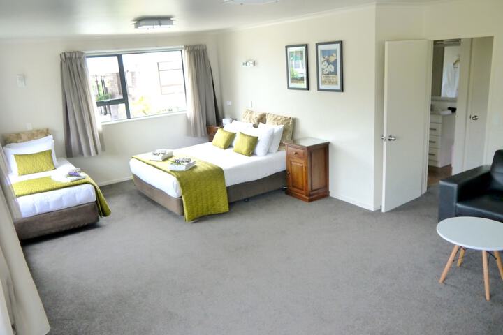 Room 20 of 188