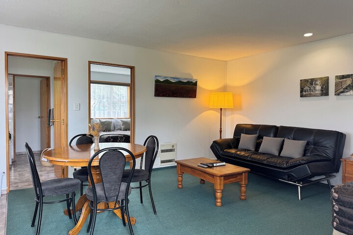 Room 35 of 61