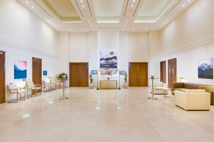 Ballroom/Hall 41 of 50