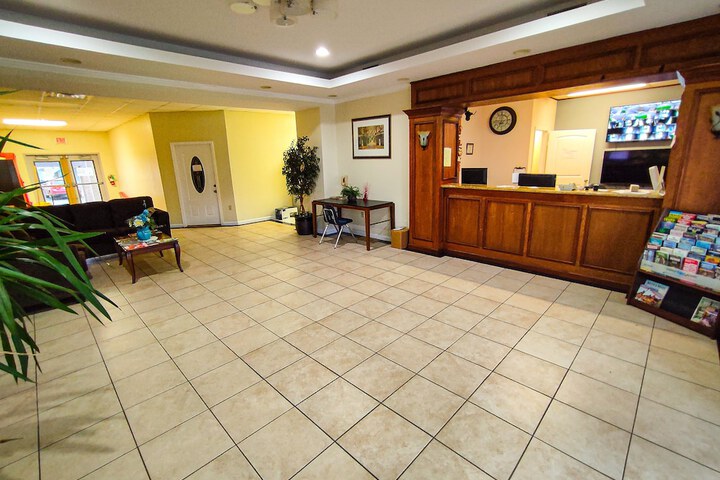 Hotel Interior 5 of 27