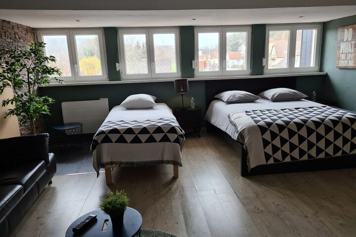 Room 18 of 48
