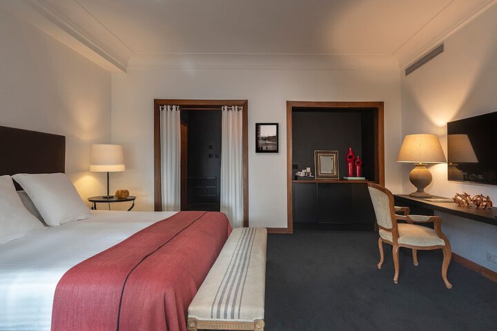 Room 26 of 75