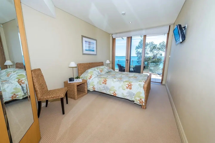 Room 3 of 12