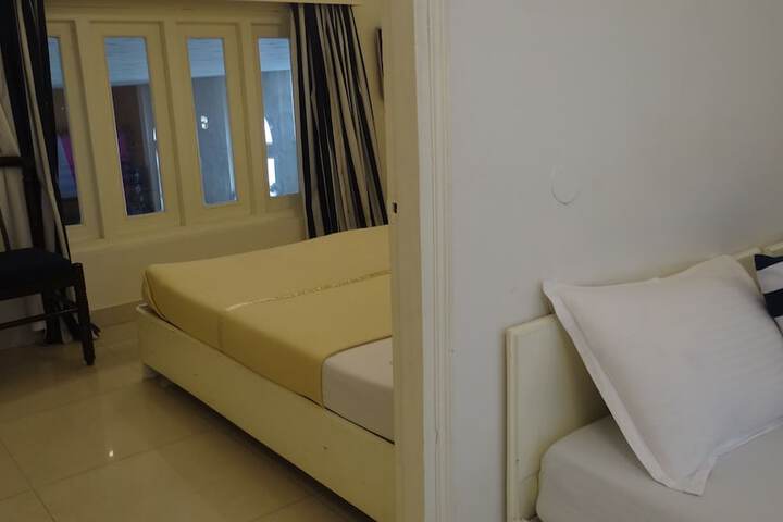Room 47 of 113
