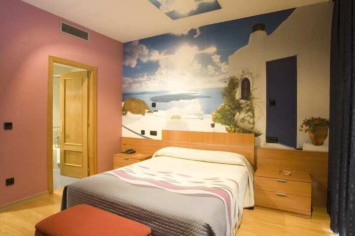 Room 8 of 51