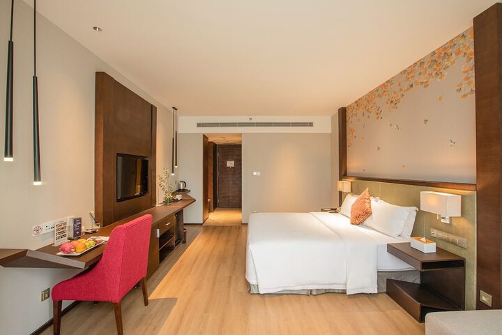 Room 16 of 60