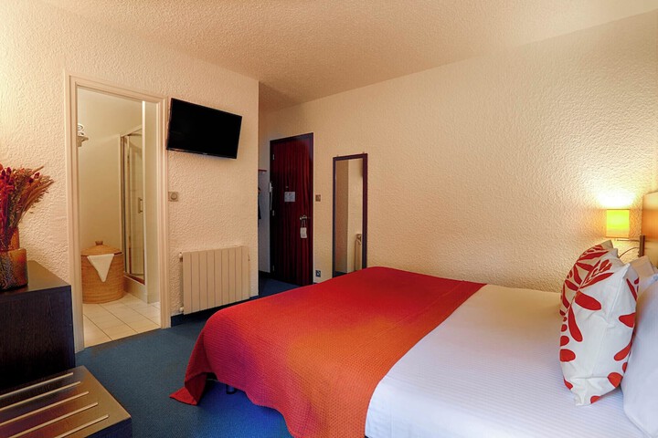 Room 62 of 191