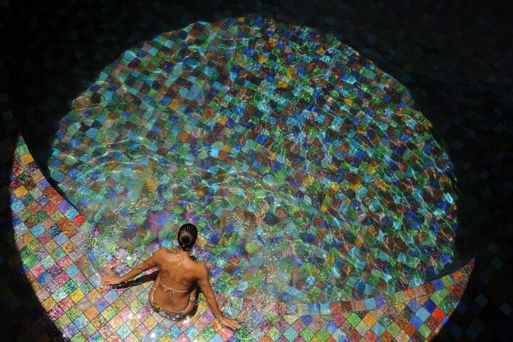 Hotel Pool