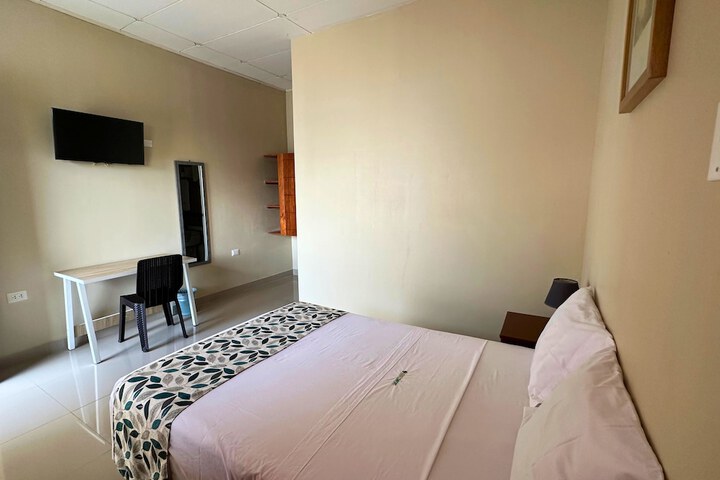 Room 10 of 29