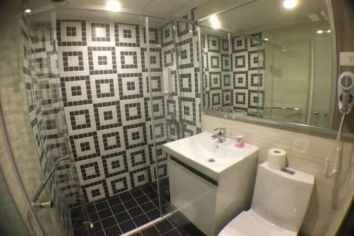 Room 45 of 50