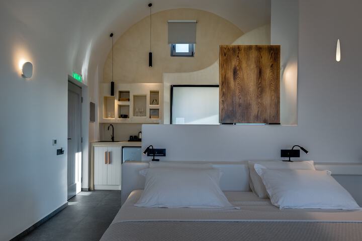 Room 8 of 92