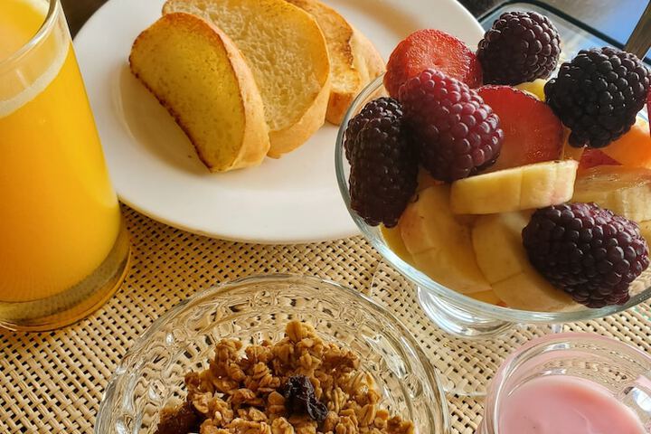 Breakfast/Coffee Service 48 of 87