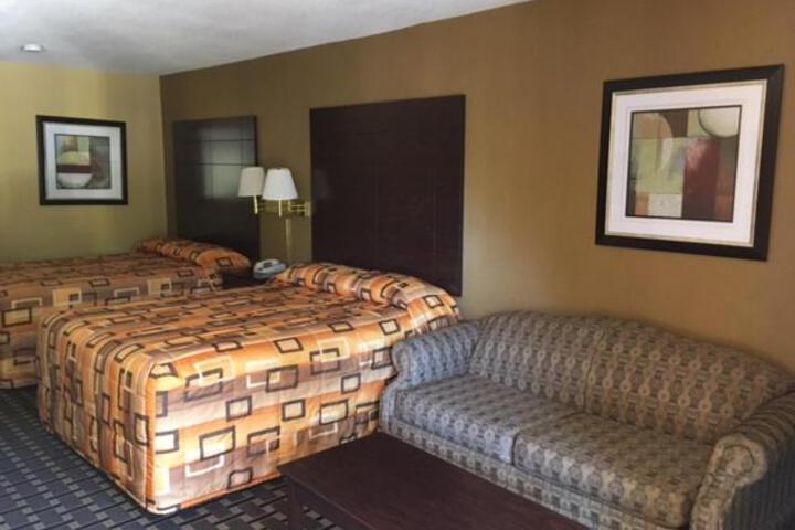 2 Double Beds (2 of 3)
