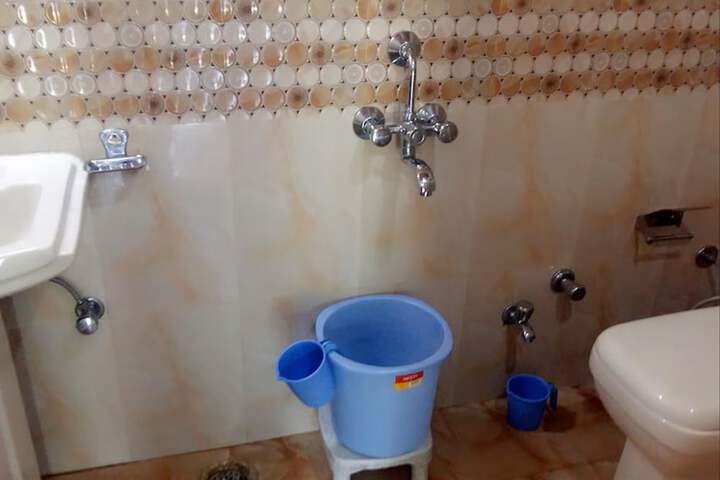 Room 12 of 17