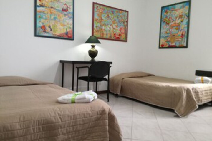 Room 35 of 41