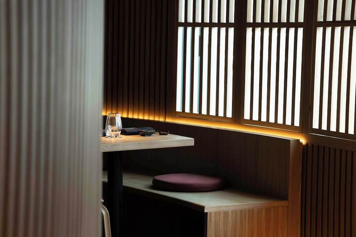 Dining 130 of 204