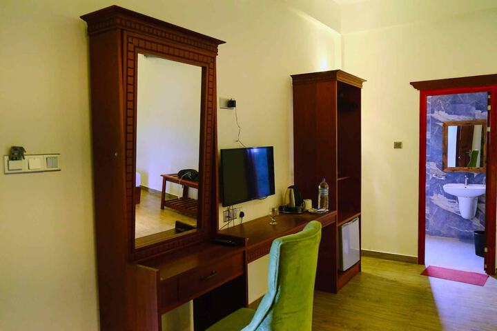 Room 8 of 44