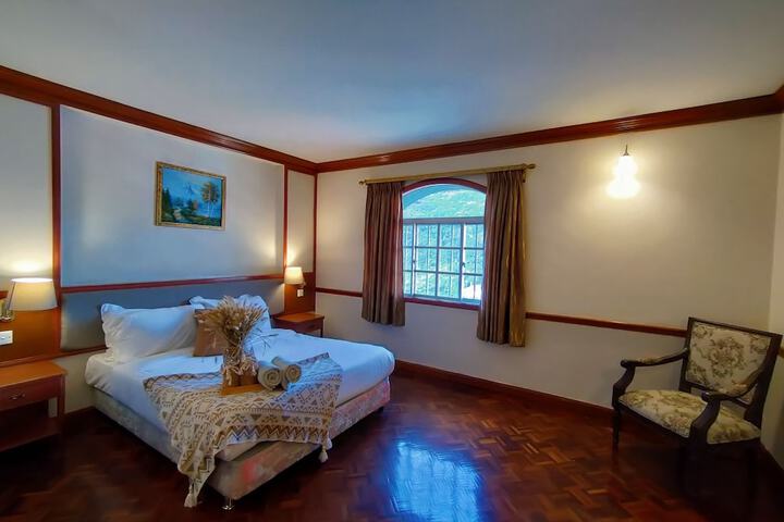 Room 16 of 131
