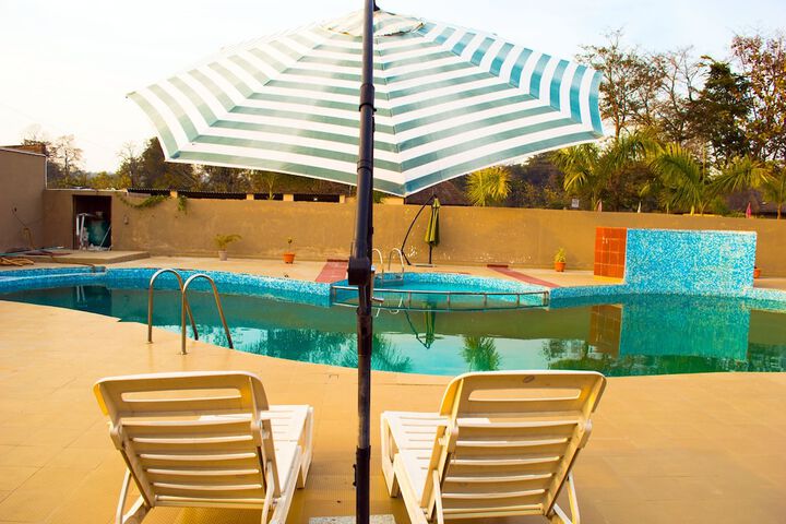 Pool 5 of 13