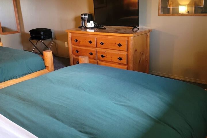 Room 7 of 28
