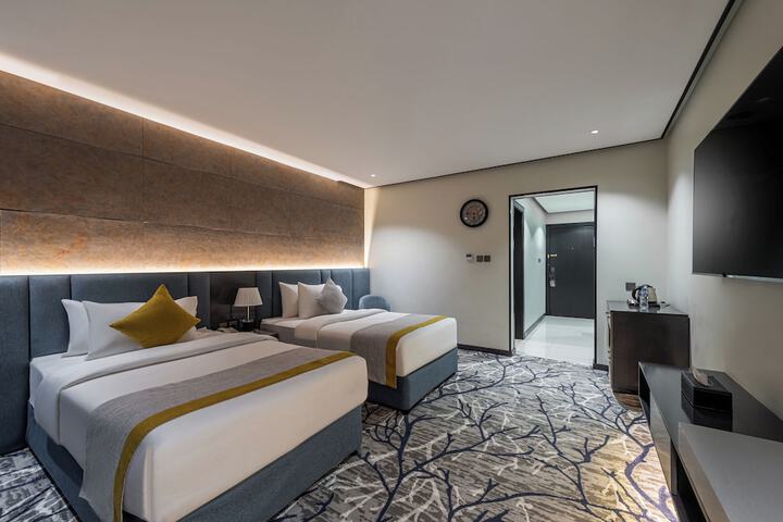 Room 15 of 44