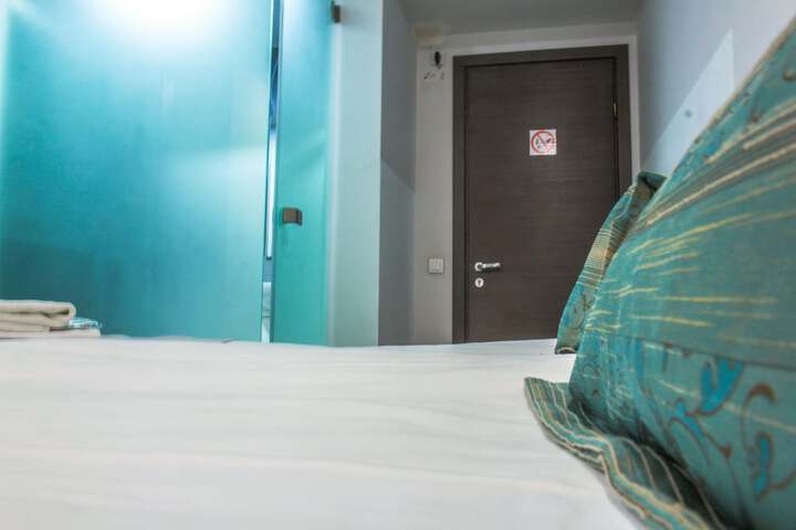 Room 13 of 134