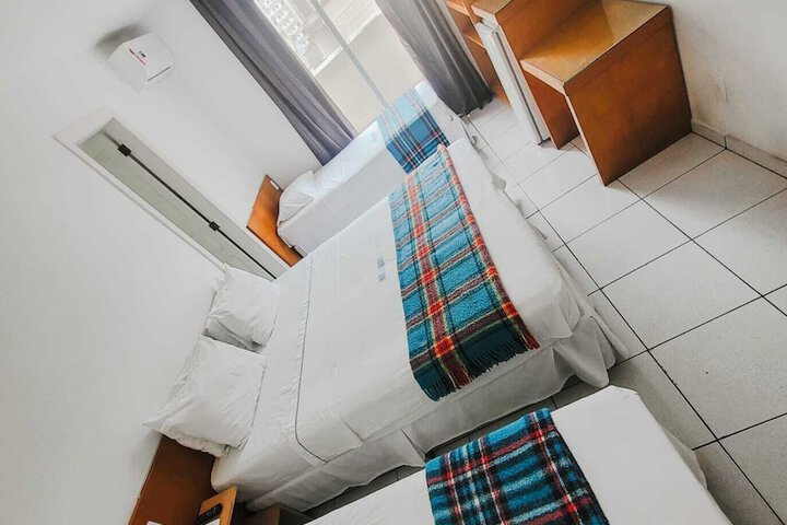 Room 21 of 38