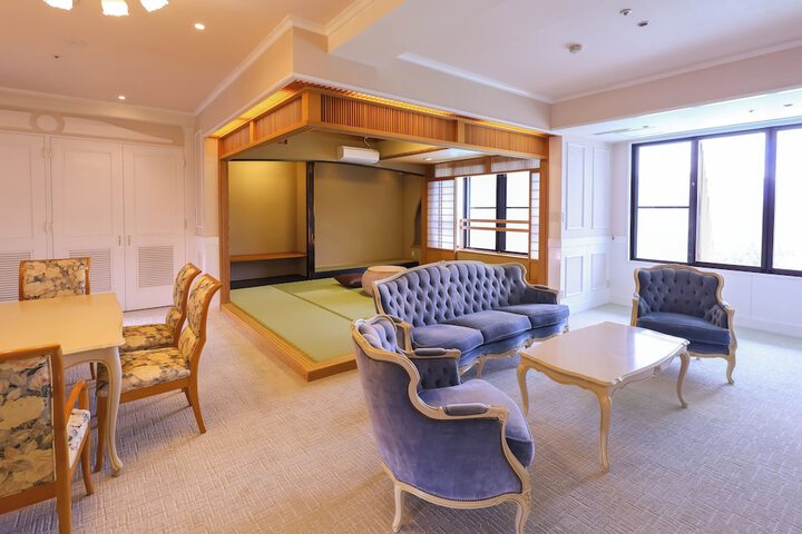 Room 14 of 34