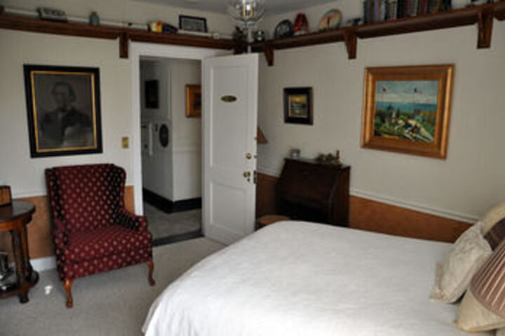 Room 31 of 63