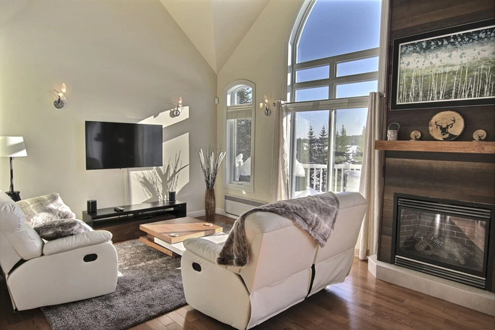 Room 2 of 14