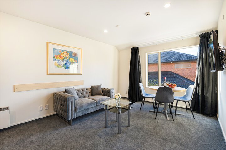Room 14 of 20