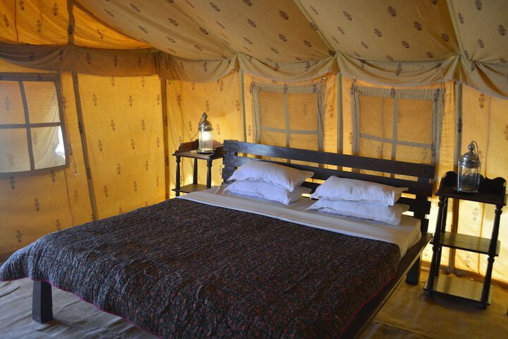 Room 4 of 11