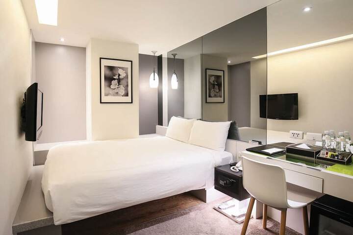 Room 22 of 45