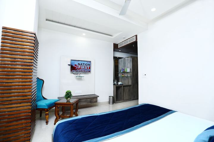 Room 29 of 53