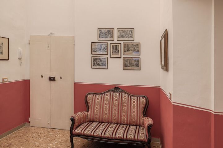 Room 9 of 88