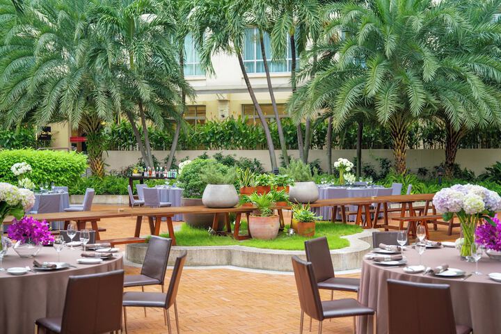 Hotel Exterior 105 of 121