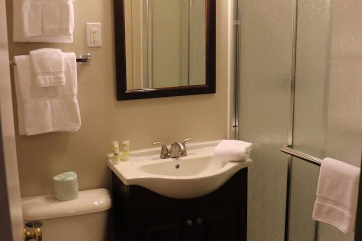 Room 378 of 504