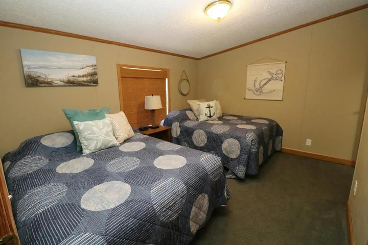 Room 5 of 15