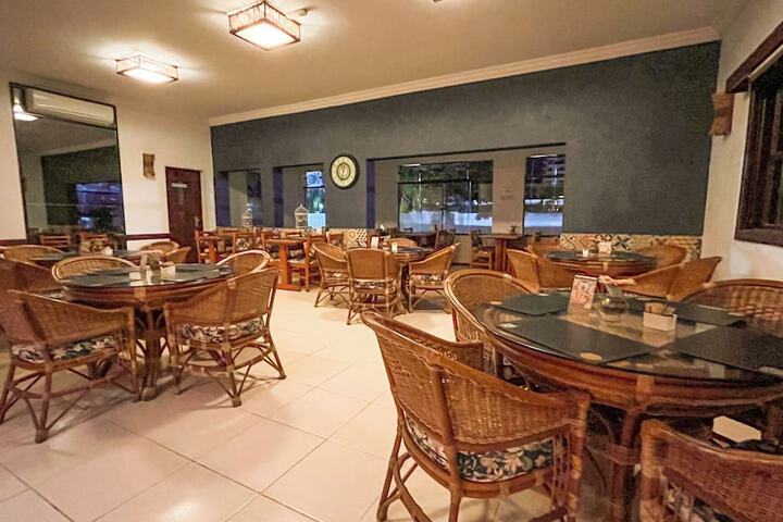 Dining 64 of 88
