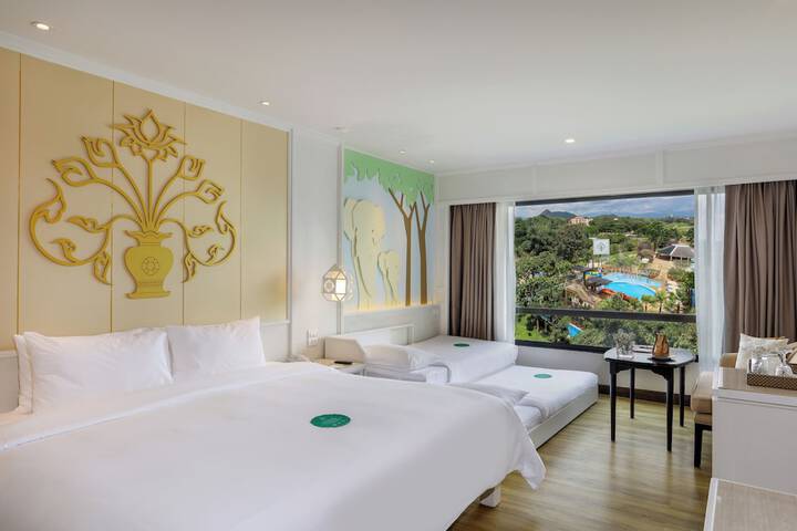 Room 32 of 182