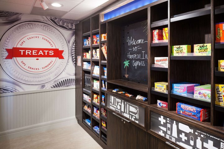 Snack bar
